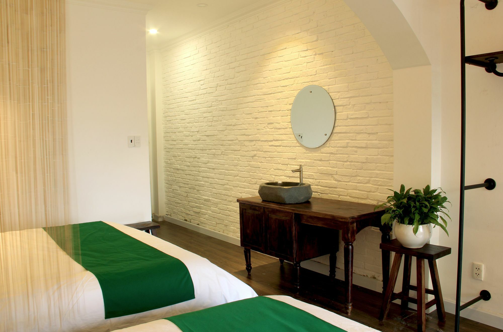 Lamo Boutique Hotel Хошимин Экстерьер фото