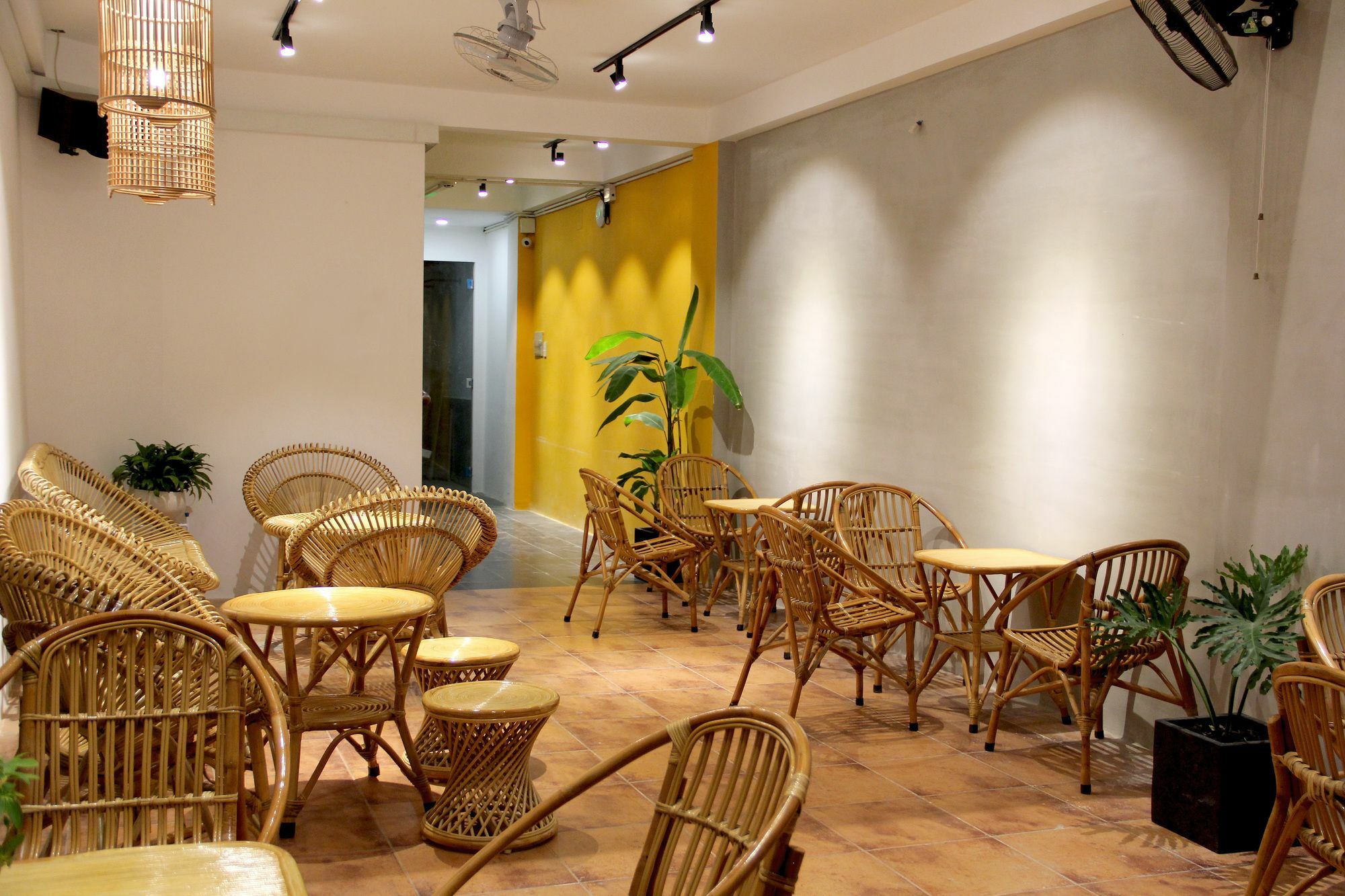 Lamo Boutique Hotel Хошимин Экстерьер фото