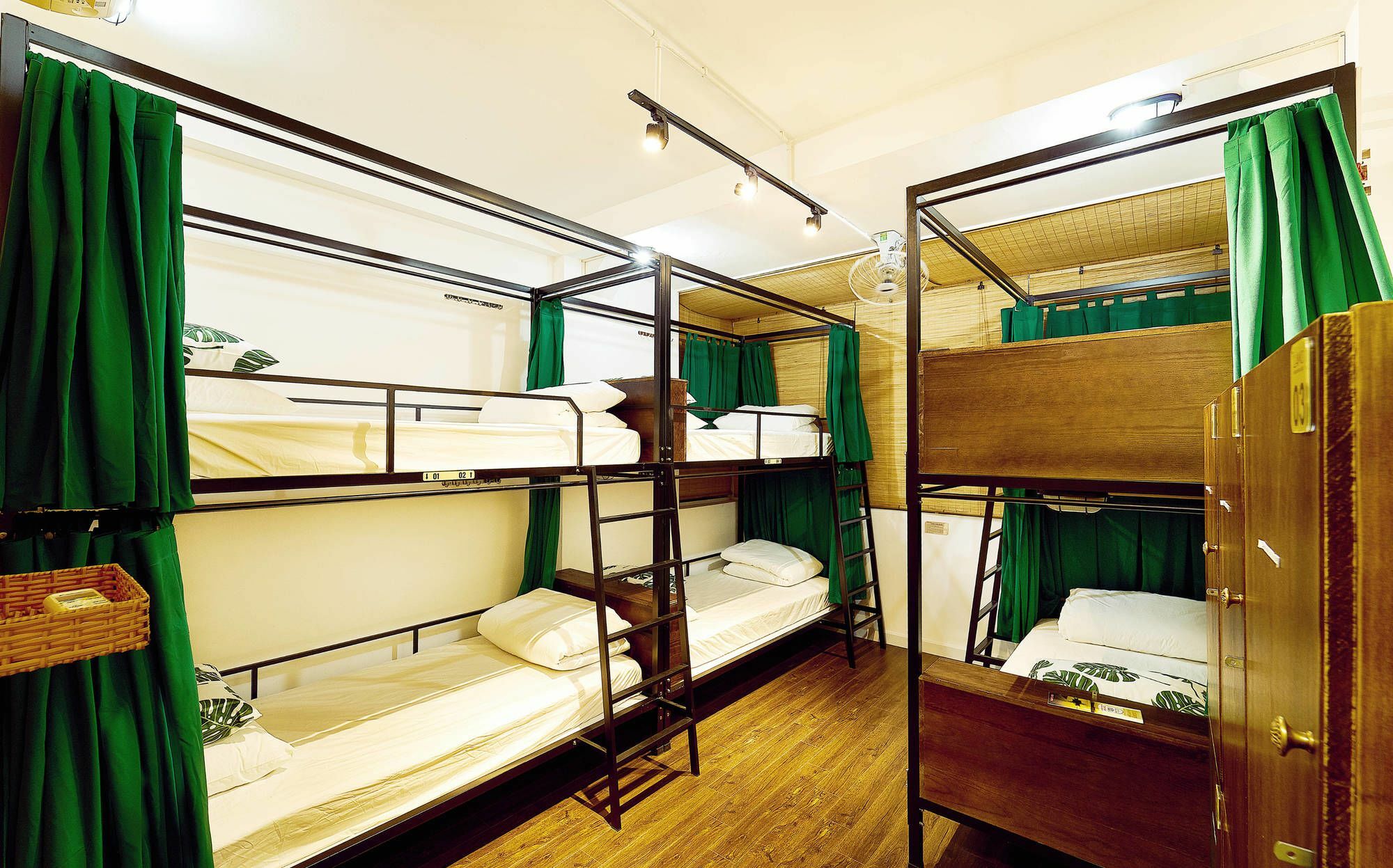 Lamo Boutique Hotel Хошимин Экстерьер фото